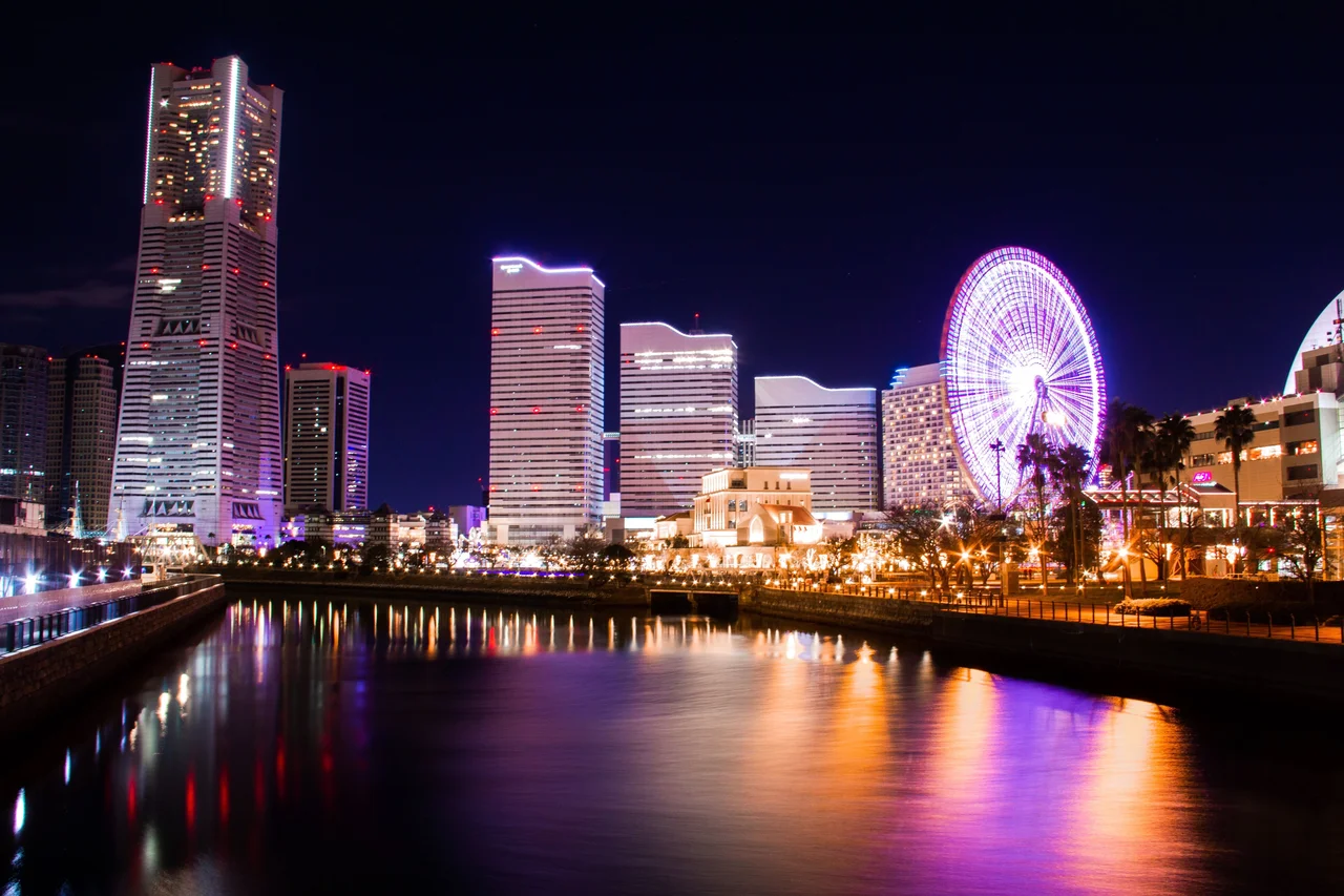Night time city skyline