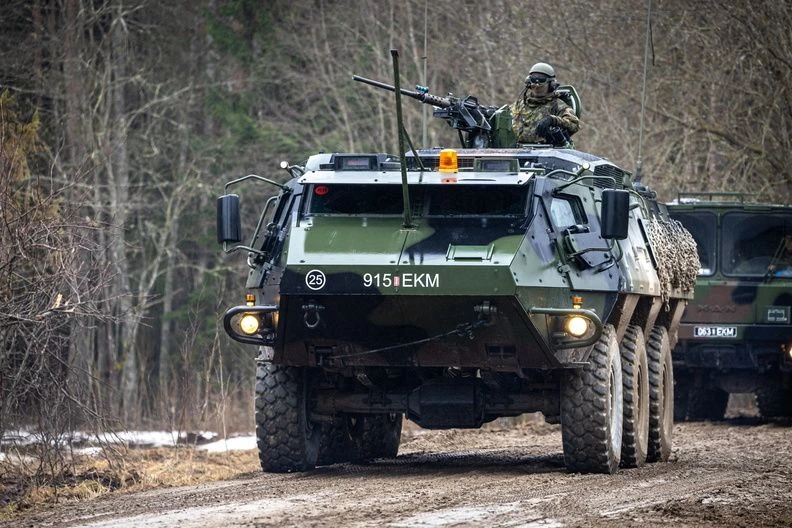 Kaitsevägi, pildid.mil.ee