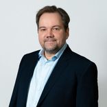 Square format portrait photo of Sven Heiberg